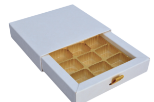 Chocolate box, holds 9, white